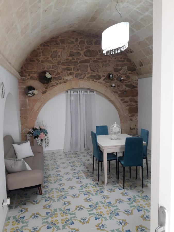 casa vacanze Vico Verona 7 Oria  Exterior foto